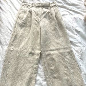 Aritzia effortless pants. Off white. Size 4.
